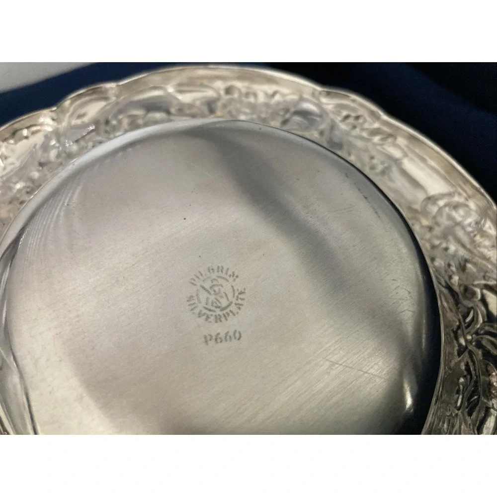 Vintage Grapevine Repousse Pilgrim Silver-plated Candy Dish Bowls (2) Post 1940